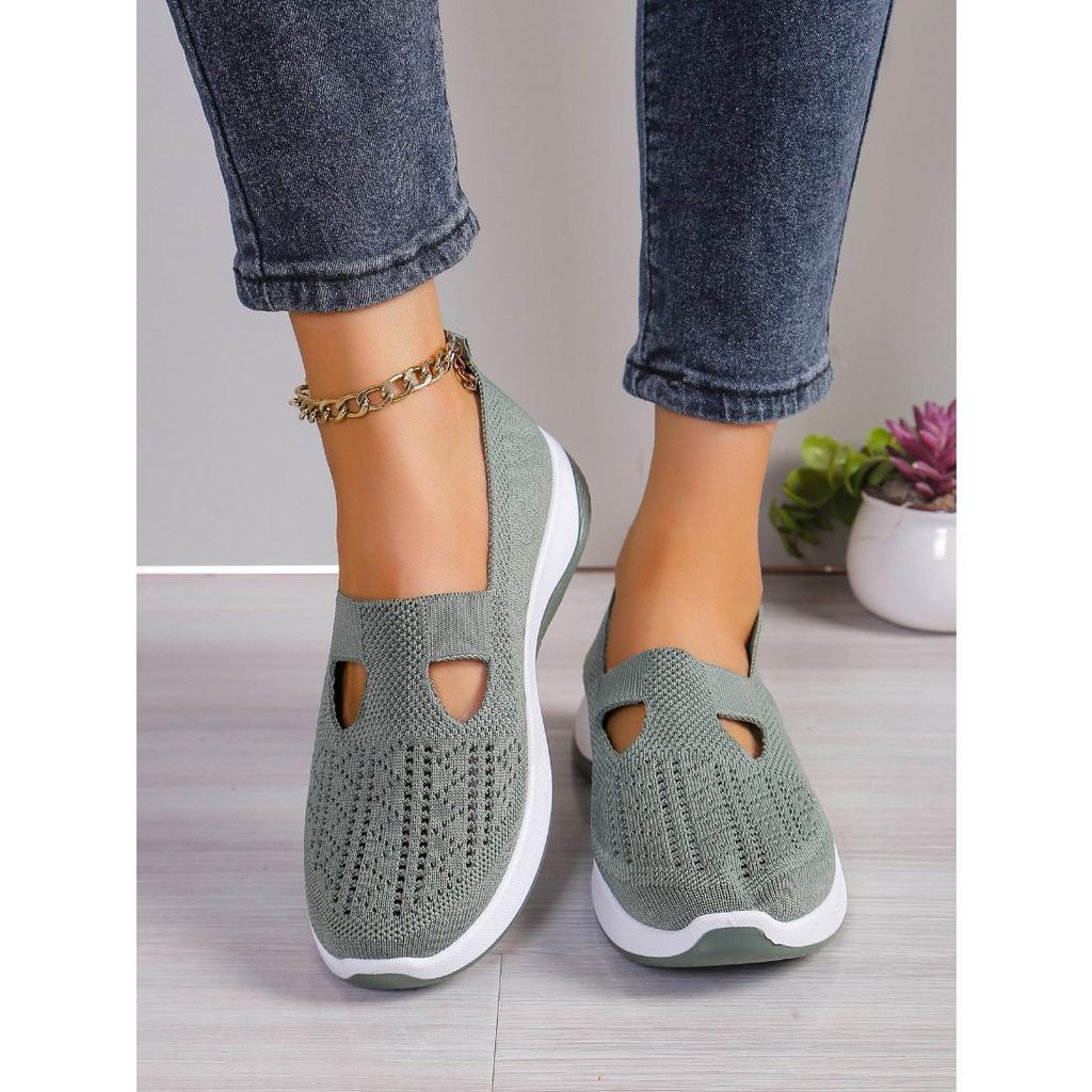 Spring and Summer Large Size Casual Comfortable Ladies Cloth Shoes One Foot Stirrup Flyweave Mesh Shoes Women's Shoes