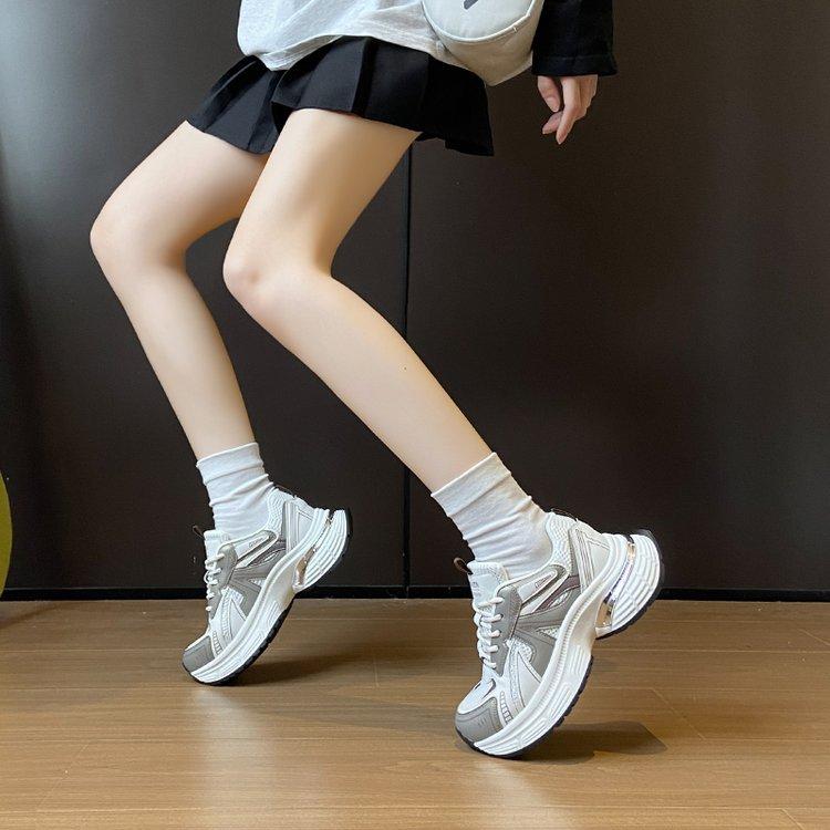 2025 spring and autumn new Germanic girl~ retro color matching thick-soled heightening sports and leisure shoes female dad shoes