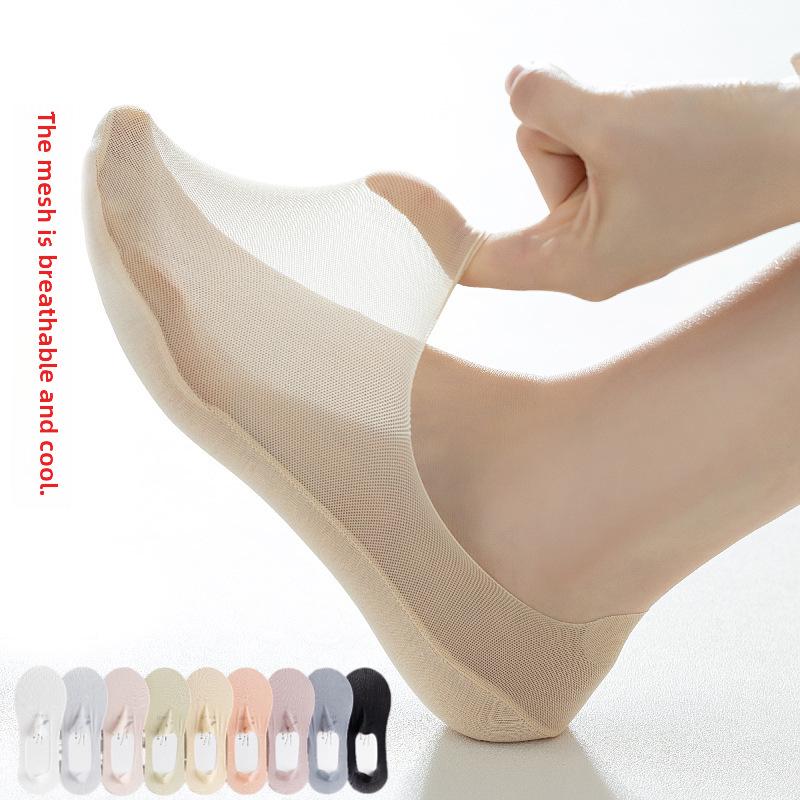 Women's Summer Boat Socks: Ice Silk, Ultra-Thin, Sweat-Absorbent, Non-Slip Silicone, Invisible Mesh Design
