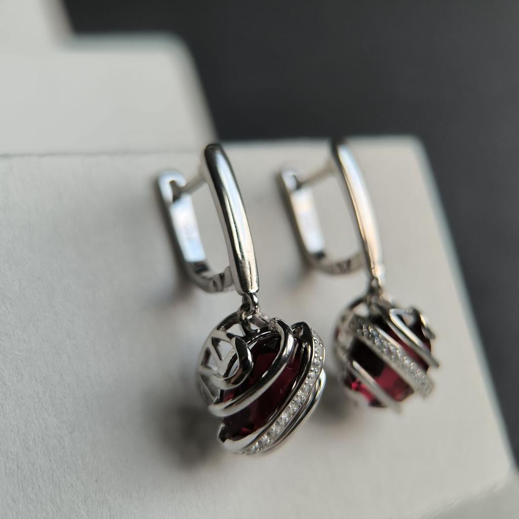 Серебряные серьги с натуральным гранатом 8.463ct (2182221)