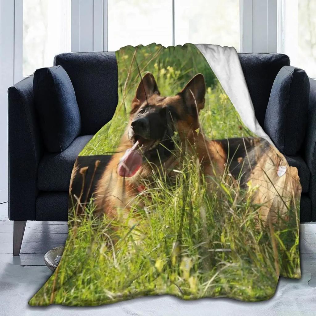 German Shepherd Blanket Dog Flannel Throw Bed Blankets Cozy Lightweight Soft Bedspreads Bedding for Sofa Couch Bed Home Decor