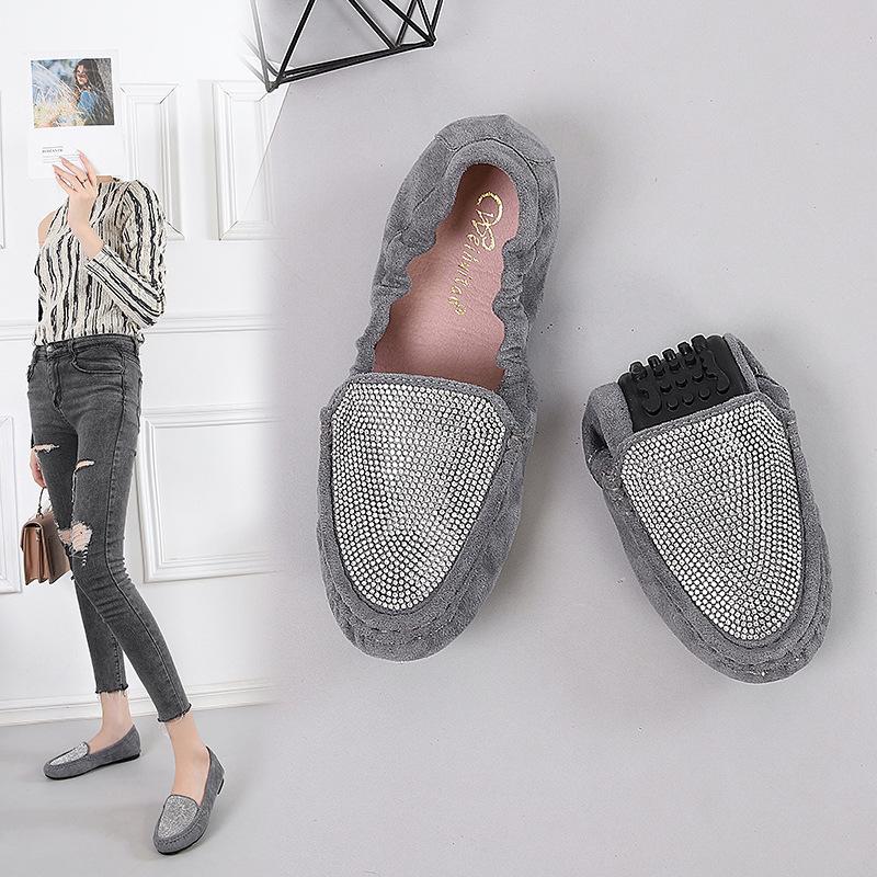 Nuova scarpa singola alla moda con fondo piatto e taglio basso in pelle scamosciata