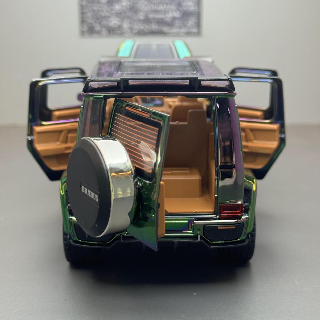 1/32 Scale Benz G800 Electroplated Version Alloy Car Diecast Metal Model Collect Hobby Model Ornaments Kids Toys Present for Children