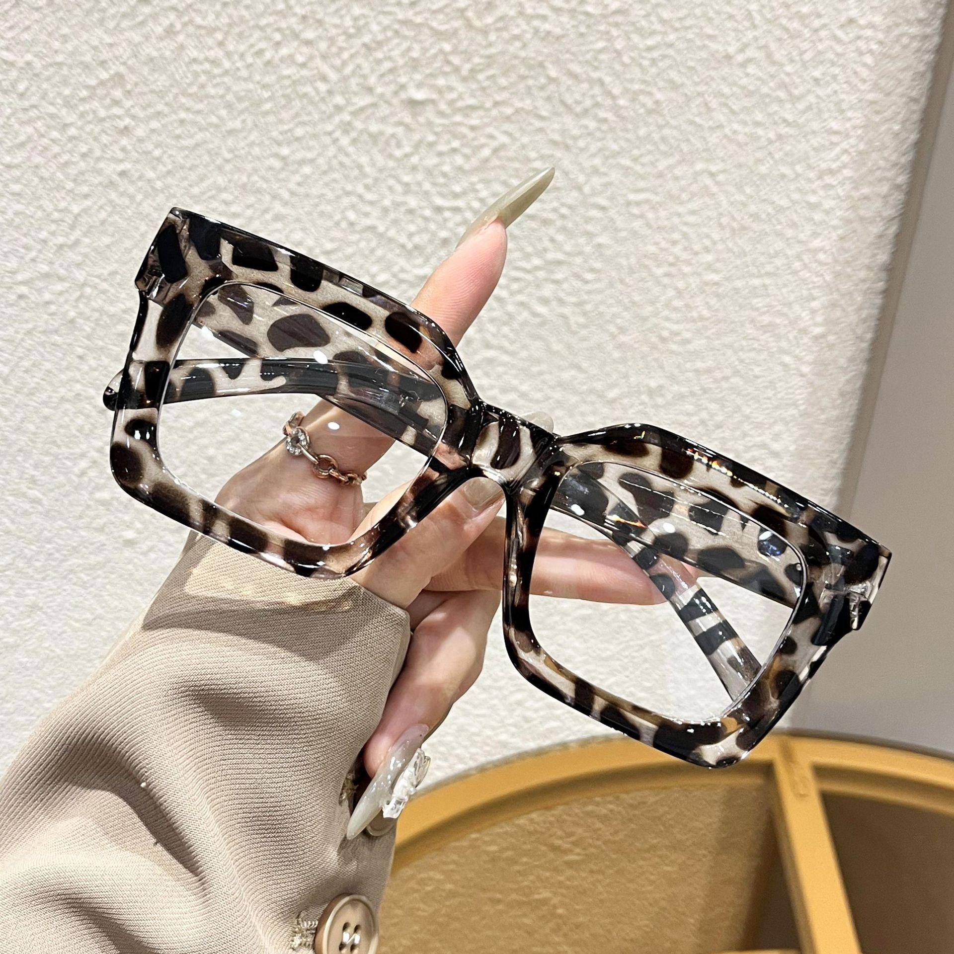 

New Square Anti-blue light Large Frame Eyeglasses Fashion Street Decorative Glasses Computer Spectacles For Women Men леопардовый