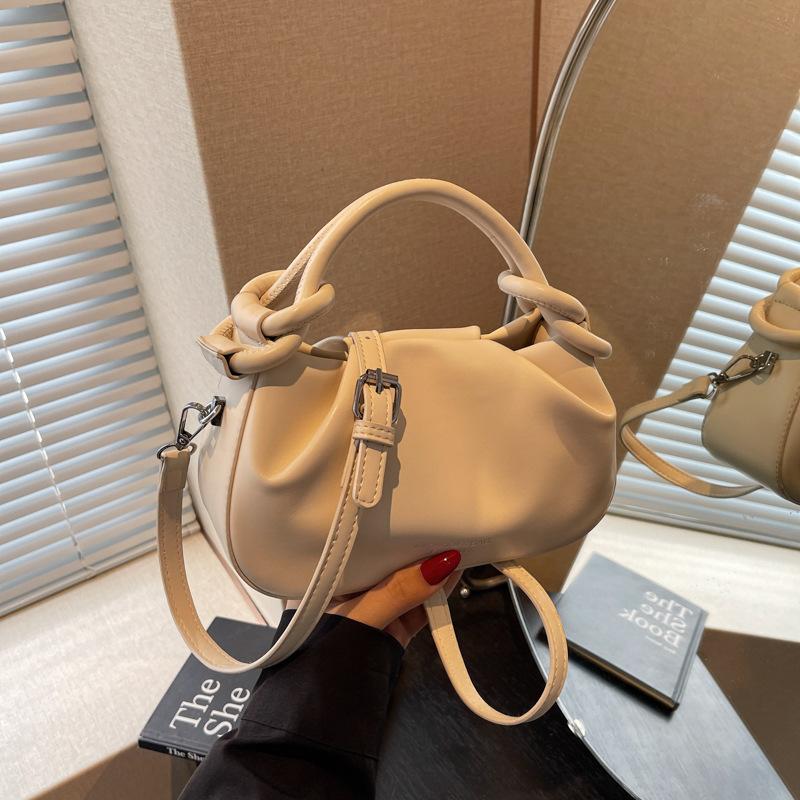 High-end Niche Bag Women's 2025 New Summer Versatile Messenger Bag Fashionable Portable Pleated Small Bag