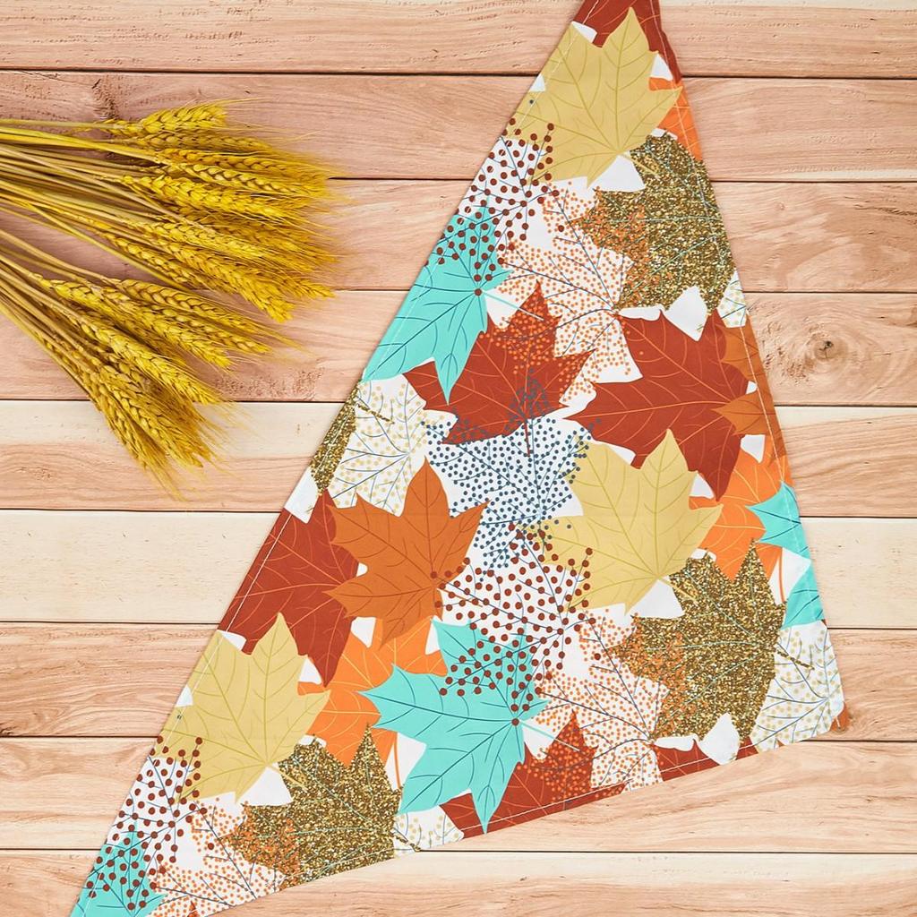 New Fashion Twill Thanksgiving Dog Scarf: Polyester Triangle Bandana for Pets