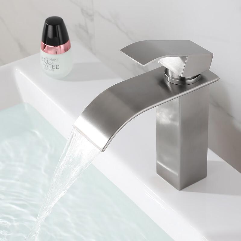 VEMUSE JDF-CW-652 Black Waterfall Basin Faucet