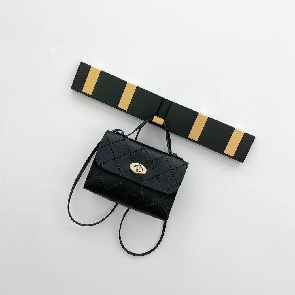 1pc Fashion Embossed Crossbody Bag for Small Square Synthetic Leather Purse with Golden-Tone Clasp Closure,Compact Everyday Bag for Essential