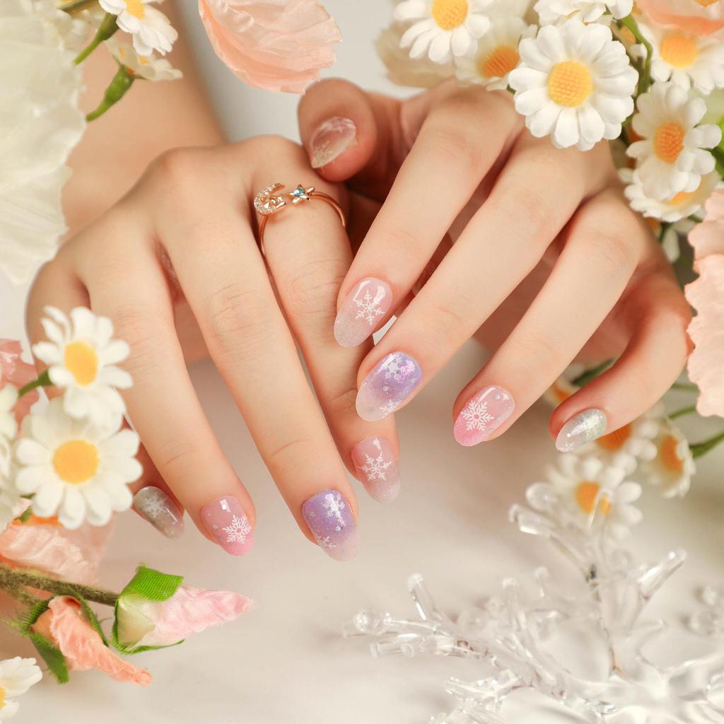 Christmas Manicure Collection: Press-On False Nails & Nail Stickers