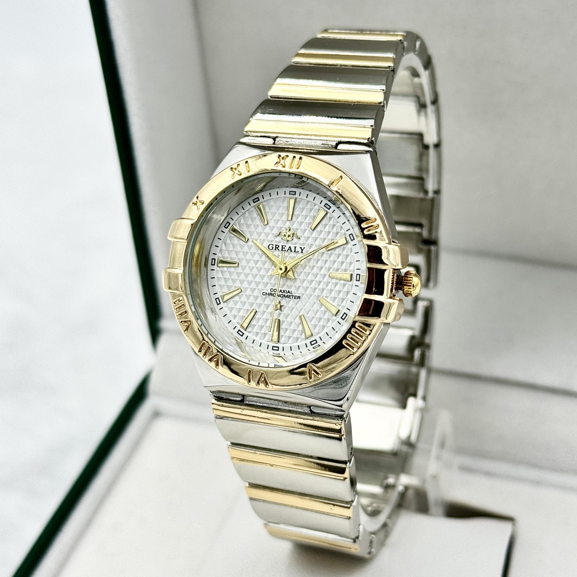 

Men Watch Light Luxury Brand Waterproof Couple Watches Gold Classic Steel Women Fashion Quartz Wristwatch Gift