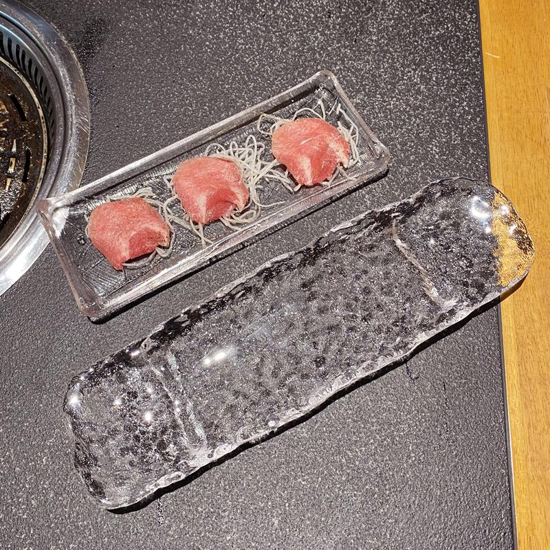 Ιαπωνική Γυάλινη Μακρόστενη Πιατέλα Δημιουργικές Διαφανείς Ορθογώνιες Πιατέλες Ακανόνιστης Υφής Γυάλινη Πιατέλα Σούσι Ειδικά Επιτραπέζια Σκεύη