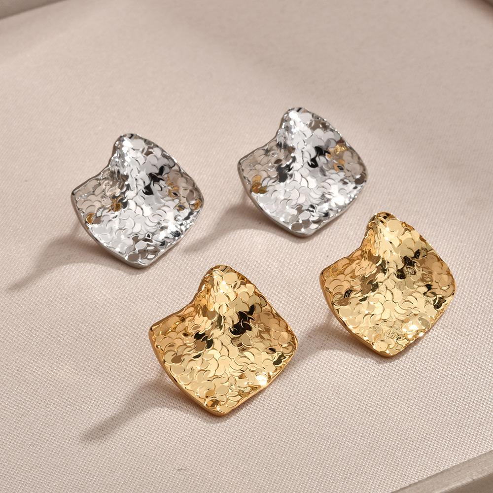 Fashion Design Pleated Metal Flash Texture Stud Earrings Retro Round Square Earrings Earrings Women