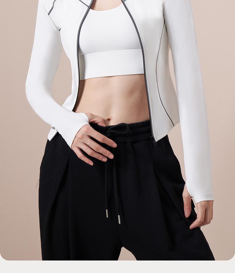 Spring Peach Sports Jacket: Stand-Up Collar, Slim Fit, Reflective, Long Sleeve, Windproof for Yoga, Running, and Cycling.