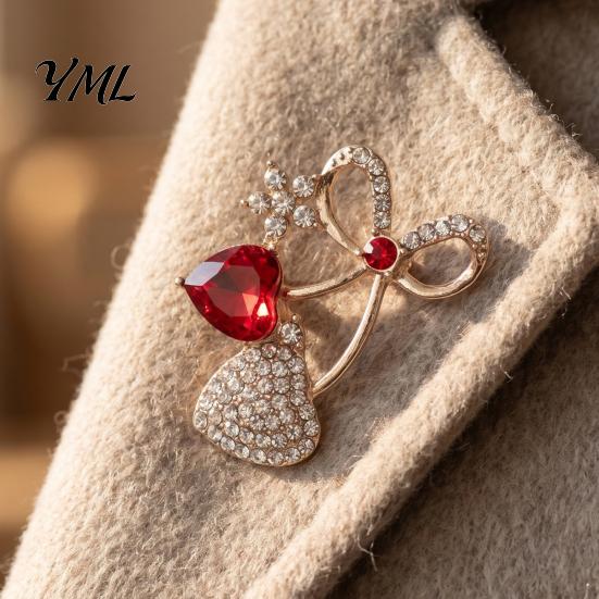 Dresses Bow Brooch Bling Rhinestone Pin, Love Heart Bowknot Lapel Pins Women Jewelry Accessory for Coats Sweaters Dainty Clothing Brooches
