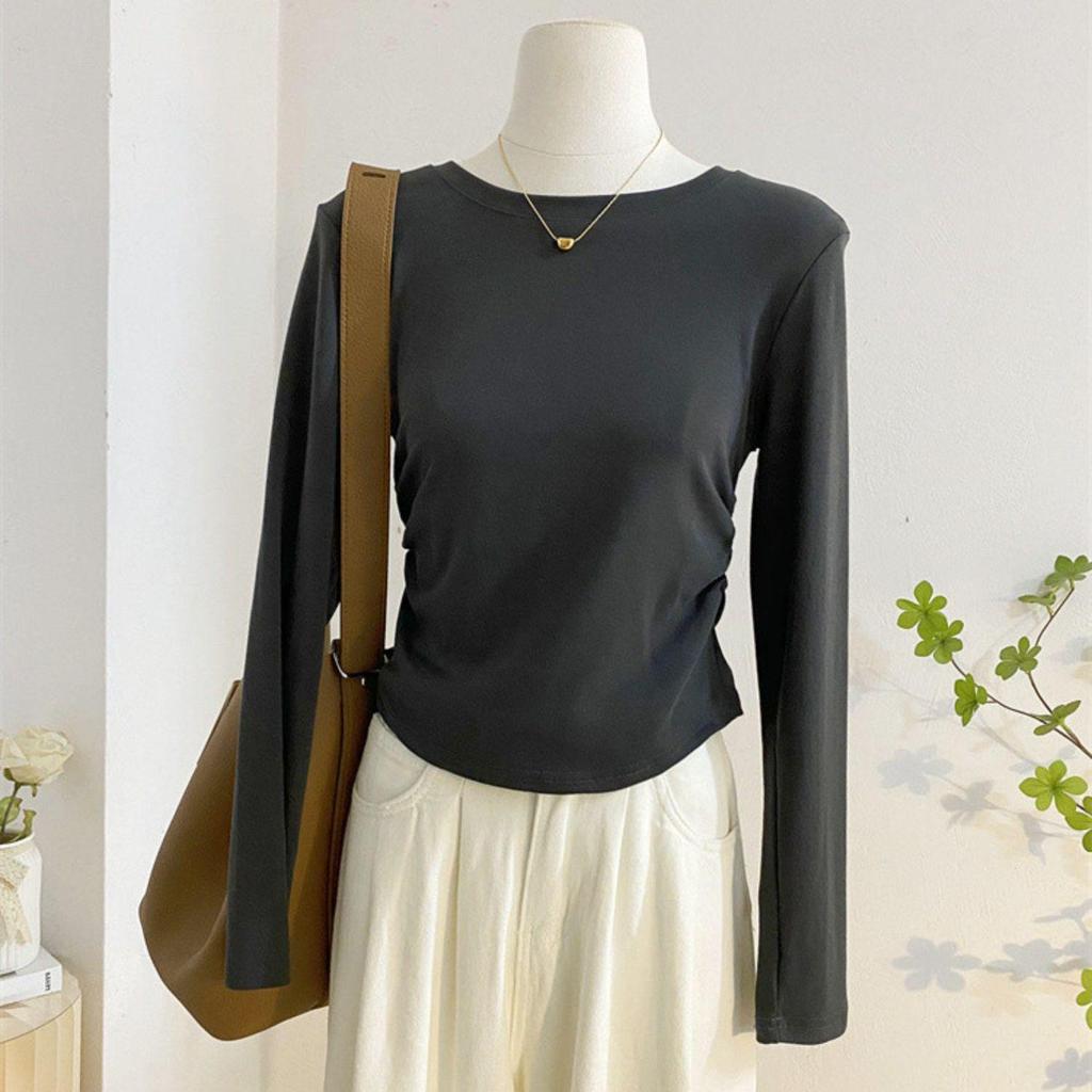 Women's 2025 Spring Long Sleeve T-Shirt: Straight Shoulder, Petite Waist-Gathered, Pleated Base Layer for a Trendy American Spicy Girl Look