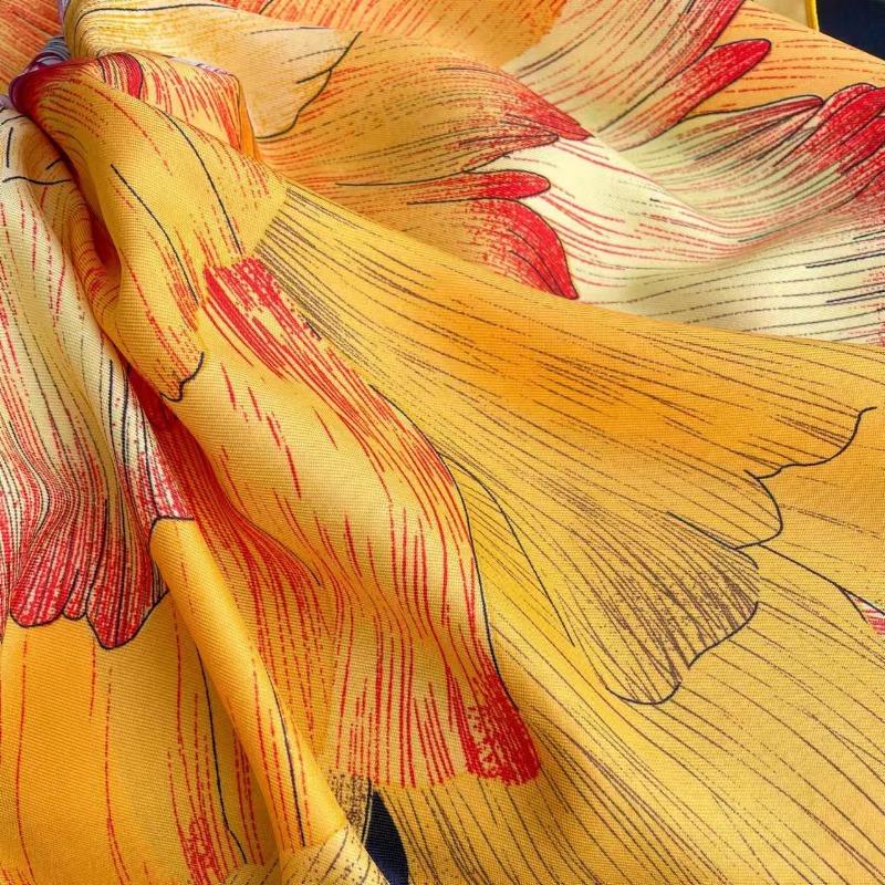 Korean Style Vintage Floral Printed Silk Square Scarf For Women Travel Decoration