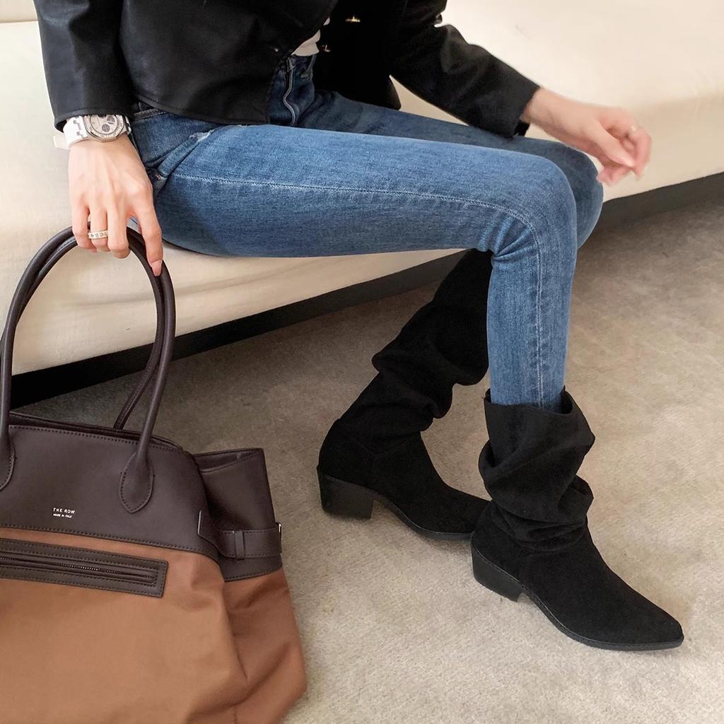 Grape woman elegant small pointed head retro matte thin medium tube thick heel thin pile boots woman