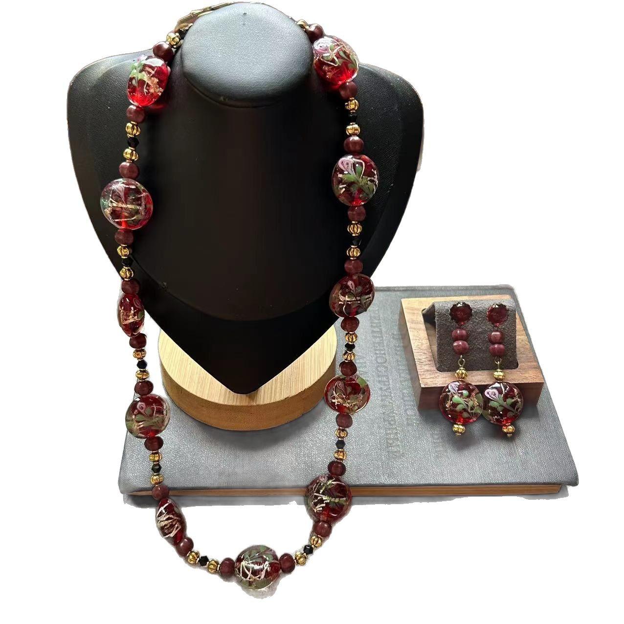 

Плоский и Круглый Трехмерный Торт Красный и Зеленый Цветок Глазурованный Ручной работы Золотая Фольга Высококачественное Глазурованное Ожерелье