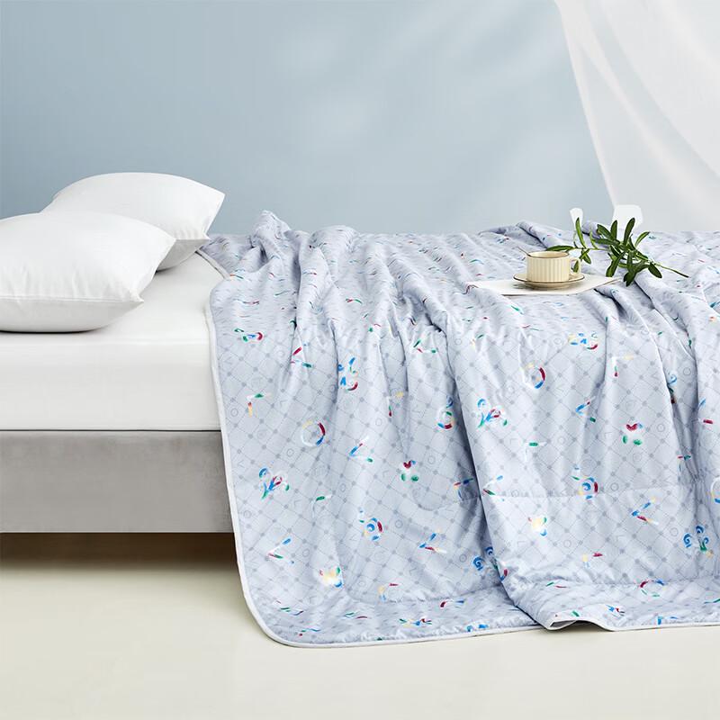 LOVO Alice Louradour Radiant Dream All-Season Comforter