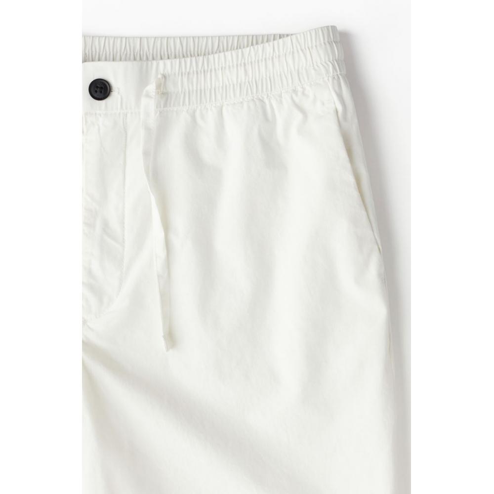 H M Regular Fit sHorts wHite