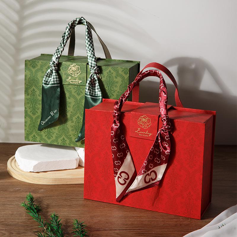 Compact Souvenir Gift Set: Perfect for New Year Parties, Group Events, Customer Appreciation, or Birthdays