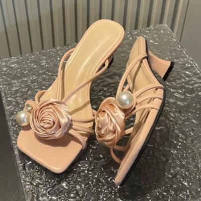 Fashion Summer New Square Head Pearl Thin Strip Flip-flops Women Fashion Flower Temperament Thin Heel Sandals