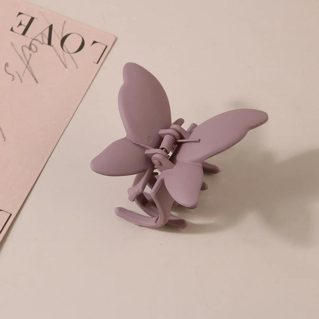 Sweet Frosted Matte Butterfly Hair Claw Clip Women Simple Solid Color Fashion Exquisite Shark Clip for Girl Hair Accessories