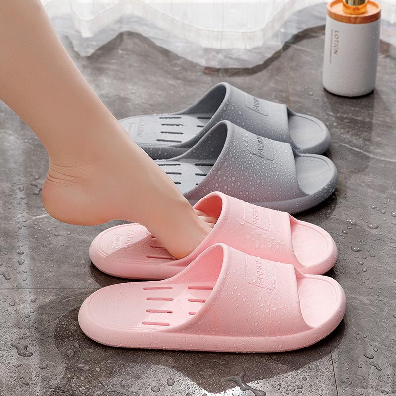 New bathroom leaking cool slippers women's summer couple indoor home home home non-slip stepping on shit feeling external wear men's summer