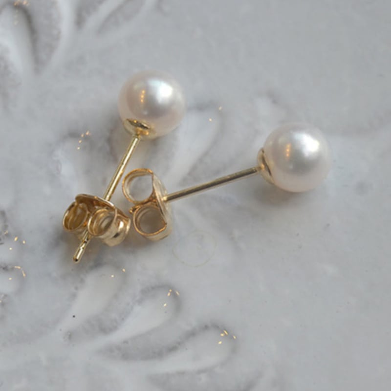 Martha in the Garret Adonia.r