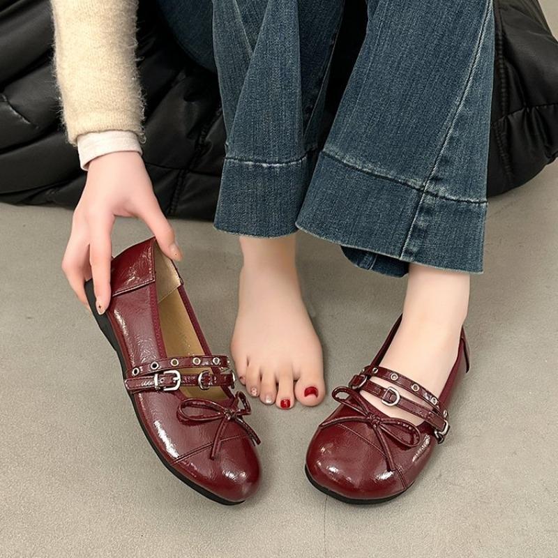 Spring Shallow Slip On Women Flats Comfortable Round Toe Soft Sole Shoes Street Style Ladies Eelgant Dress Shoes