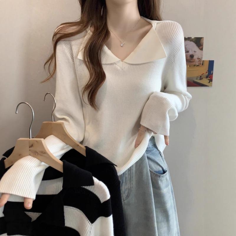 Large size v-neck inner knitted bottoming shirt women's clothing early autumn great looking fat mm thin striped long-sleeved top