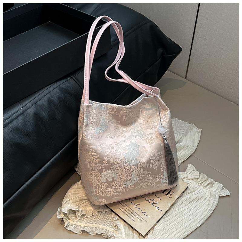 

Large capacity embroidery texture new bamboo leaf fashion single shoulder underarm tote bag handbag розовый