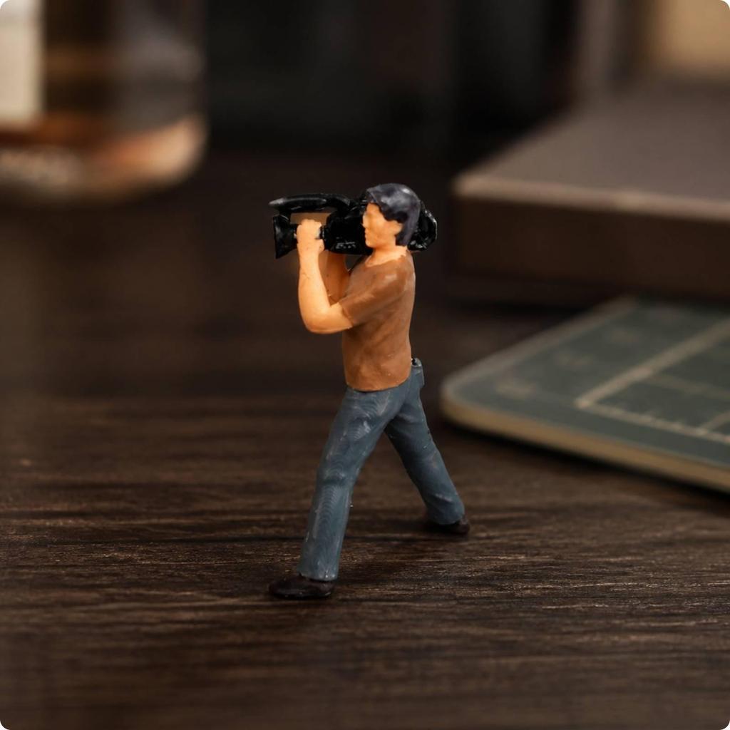 1:64 Scale Photographer Figure with Camera Hand Painted