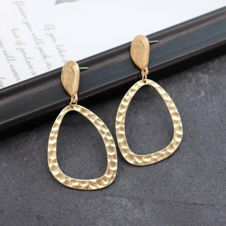 Personalized French Dumb Gold Stud Earrings Female Exaggerated Internet Celebrity Simple Metal High-end Earrings Retro Temperament Earrings