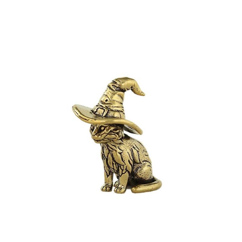 Alloy Witch Cat Figurine Hand Finished Vintage Effect Intricate Carvings Perfect for Halloween Home Gifting Option