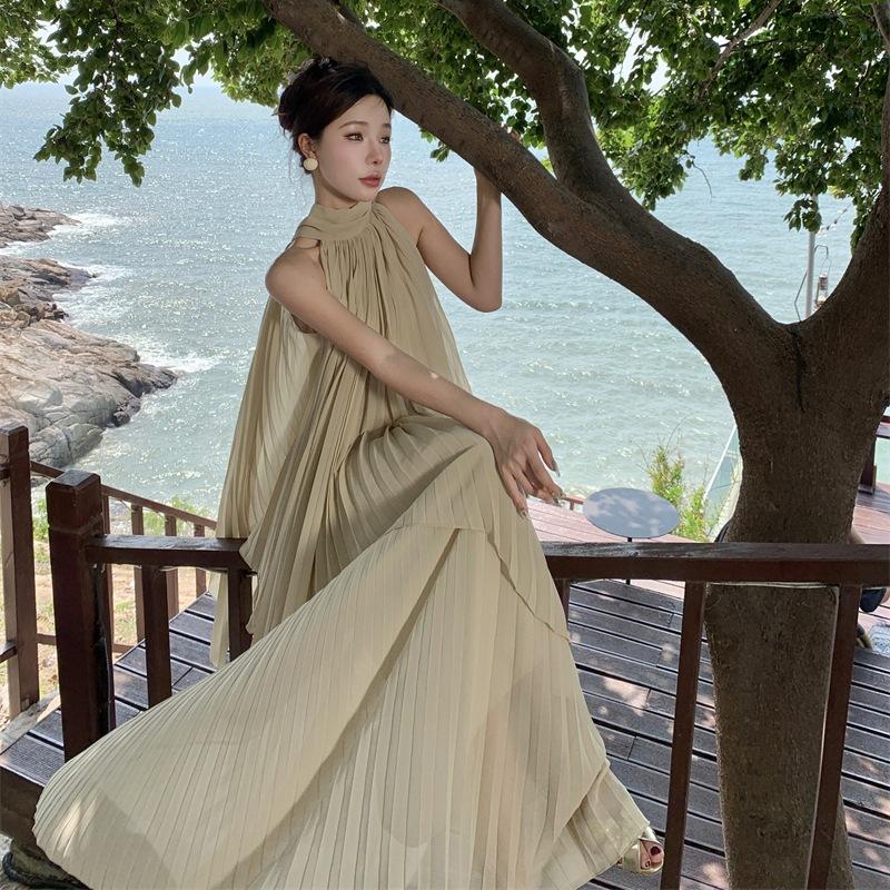 Seaside vacation dress pleated skirt long dress high atmosphere photo Muse wear sexy fairy suit skirt