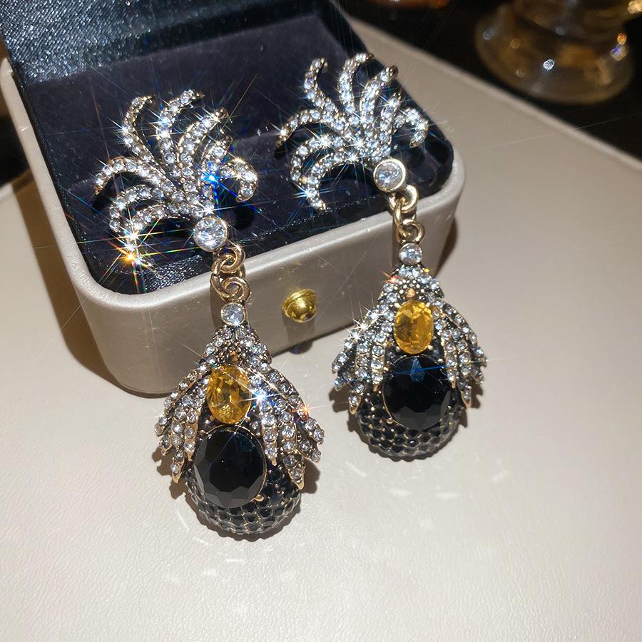 

Винтажные геометрические серьги с бриллиантами «Серебряная игла» – Шикарное роскошное ушное украшение для женщин