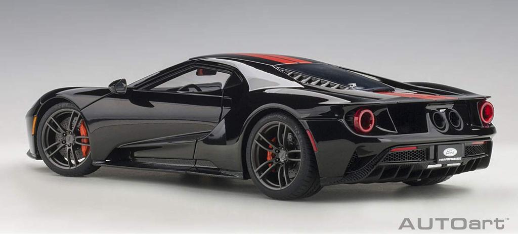 AUTOart Ford GT 2017 Pruhovaný Hotový model 1/18 Černá/Oranžová