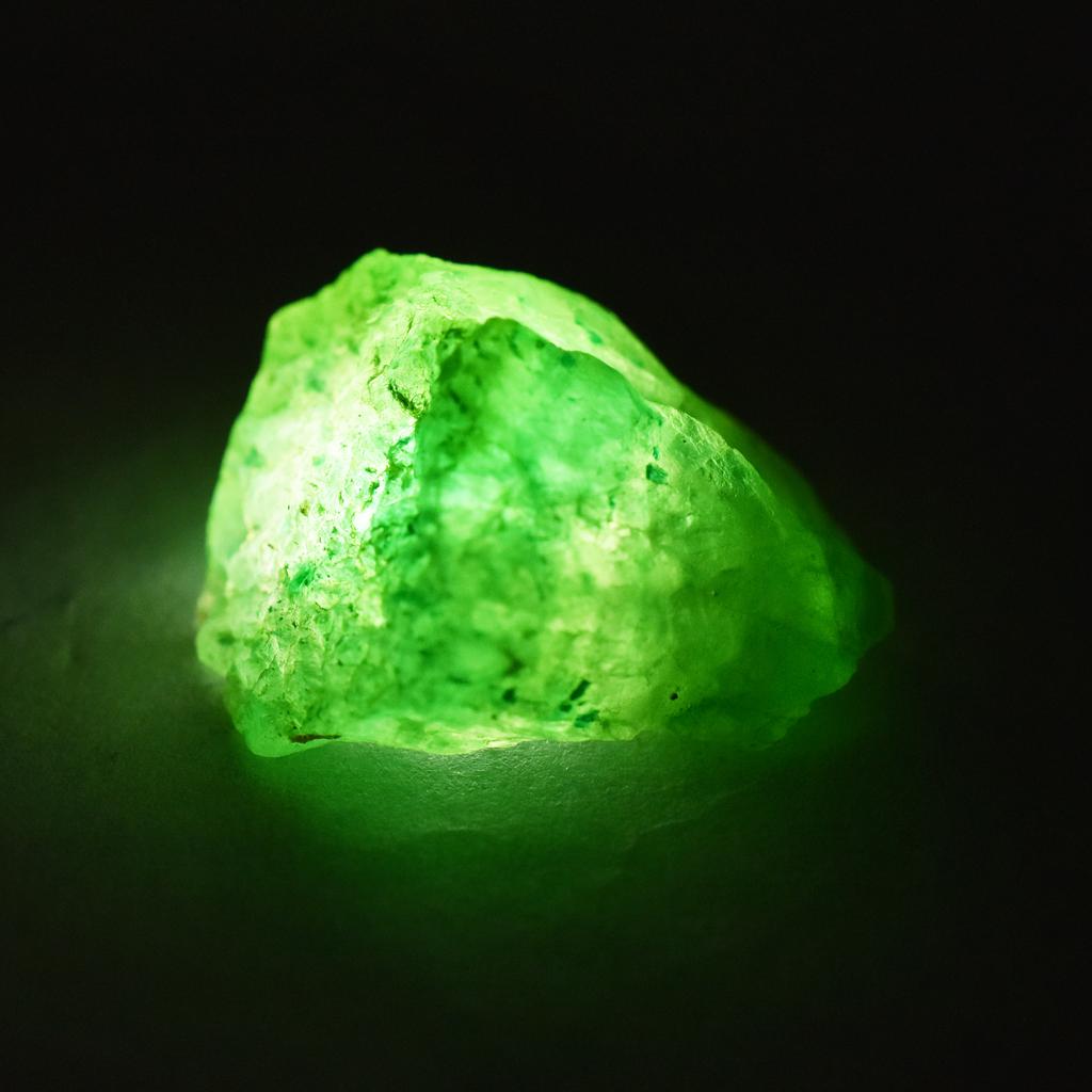 89.95 Ct Natural Emerald Huge Rough Earth Mined CERTIFIED Green Loose Gemstone AR-4084-Sa