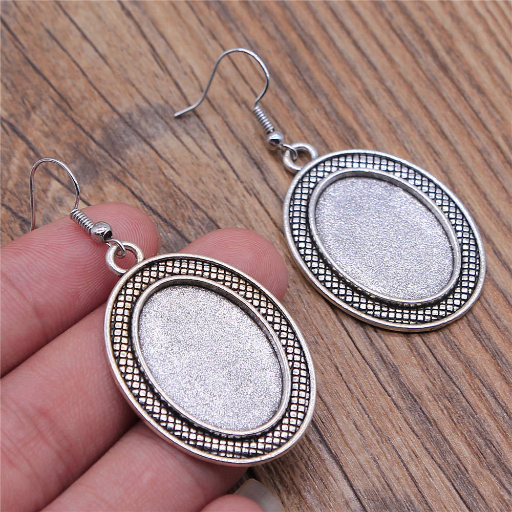 Drop & Dangle Earring Oval Ear Hook Glass Cabochon Base Setting Tray Vintage Jewelry SuppliesEarring Size 18x19mm QE017