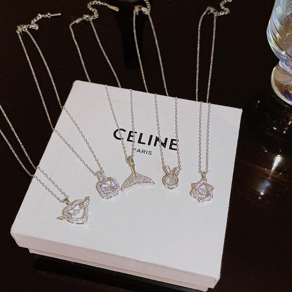 Fashion Light Luxury Titanium Steel Necklace Women'S High-End Pendant Sweet Temperament Collarbone Chain Does Not Fade Accessories