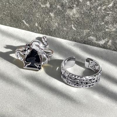 Simple Poker A Serpentine Black Drip Vintage Vintage Open Ring Niche Design Punk Personality Ring Female