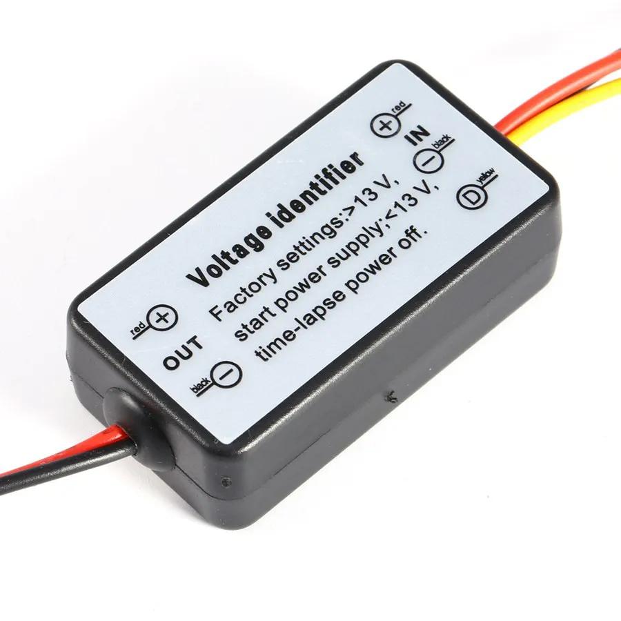 Tagfahrlicht-Controller Auto LED Tagfahrlicht Relaiskabelbaum Dimmer Ein/Aus 12-18V Nebelscheinwerfer-Controller Verzögerungslicht Verzögerungsleitung