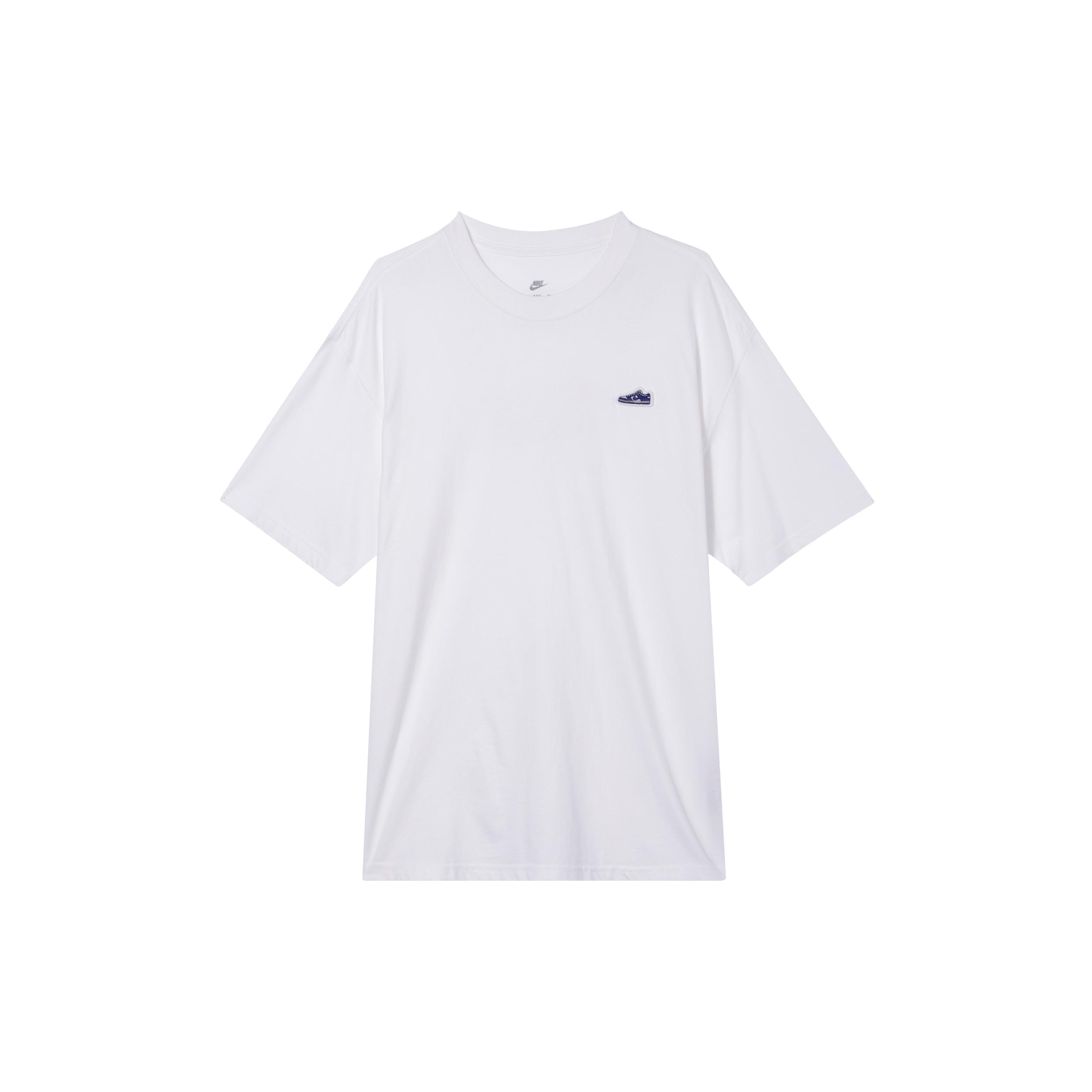 

New Nike Sportswear T Shirt Men s White FV3752-100 XL
