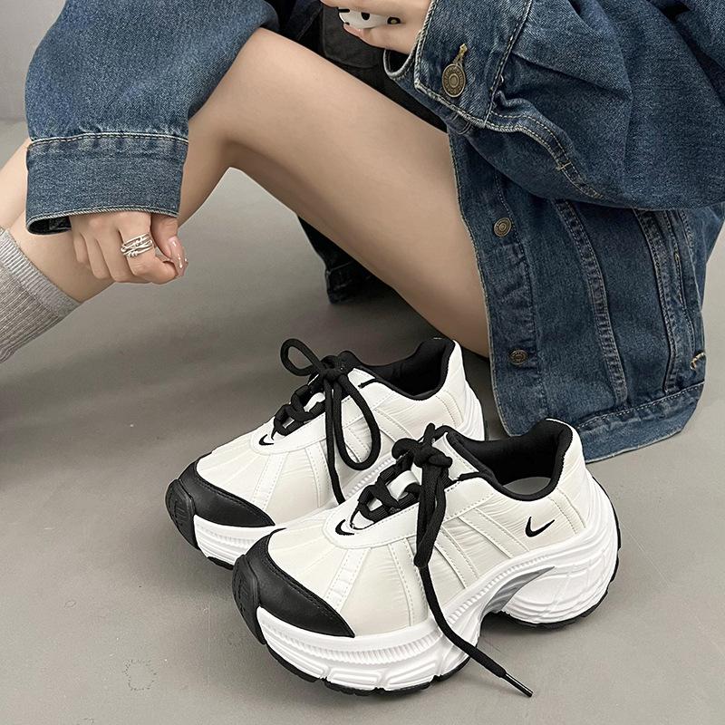 Paris fashion dad shoes women's autumn 2025 new mesh breathable thick sole heightening color matching casual sports shoes