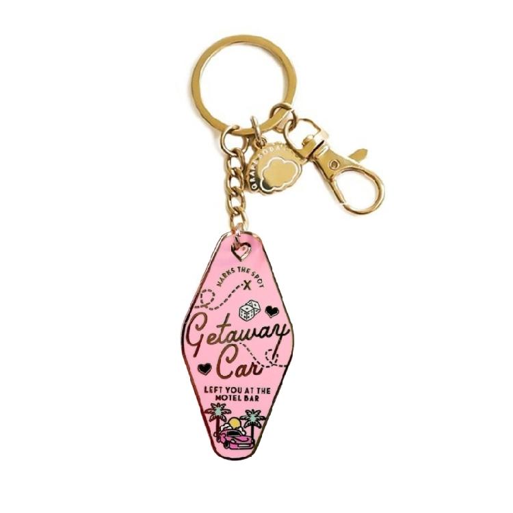 Fluchtauto Schlüsselanhänger Auto Kultur Schlüssel Schmuck Tasche Anhänger Schlüsselanhänger Ornament Geschenk für Autofans und Sammler beige