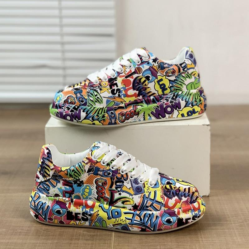 Fashion Women's Casual Sneakers 2025 Fashion New Painted Graffiti Lace Up Sports Shoes for Women Flat Pu Leather Ladies Running Shoes