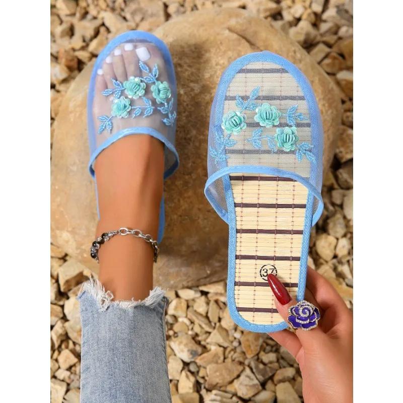 Pantoufles en maille de soie brodée et perlée pour la maison et l'intérieur, pantoufles légères, confortables et rétro pour femmes