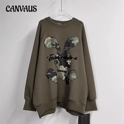 Desenho animado bordado carta camuflagem coelho manga longa moletom feminino com capuz gola redonda top