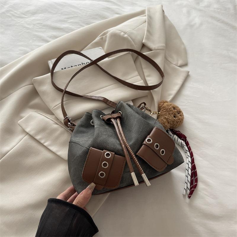 Drawstring Fashion Shoulder Messenger Bag Autumn New Versatile Today Popular Bucket Bag High Sense Women